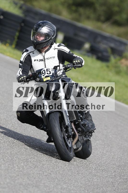 /53 16.09.2025 Track Day Domi Aegerter ADR/Gruppe gelb/95